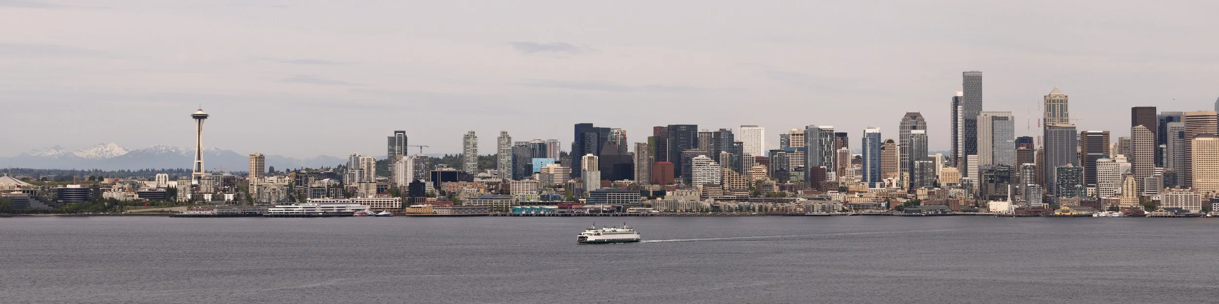 Ferry - Seattle Skyline