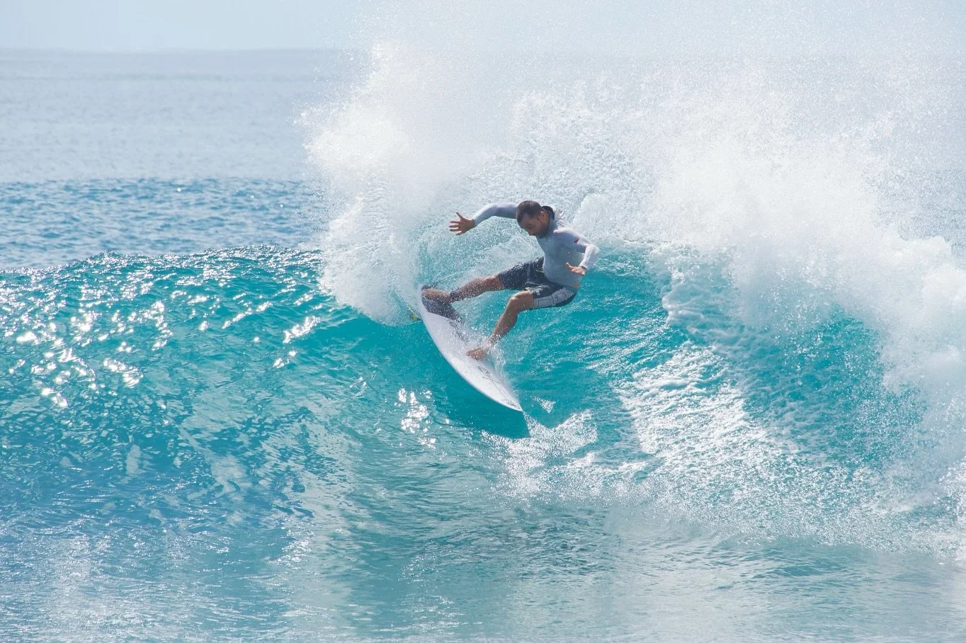 BENNY B - SPEED CARVES down the line on a recent trip to remote Indonesia. 5&rsquo;8 splinter.  @sweetwater_surf_shop restock late Nov 🚨 call or message to reserve yours now! #thrashtheprocess #splinter