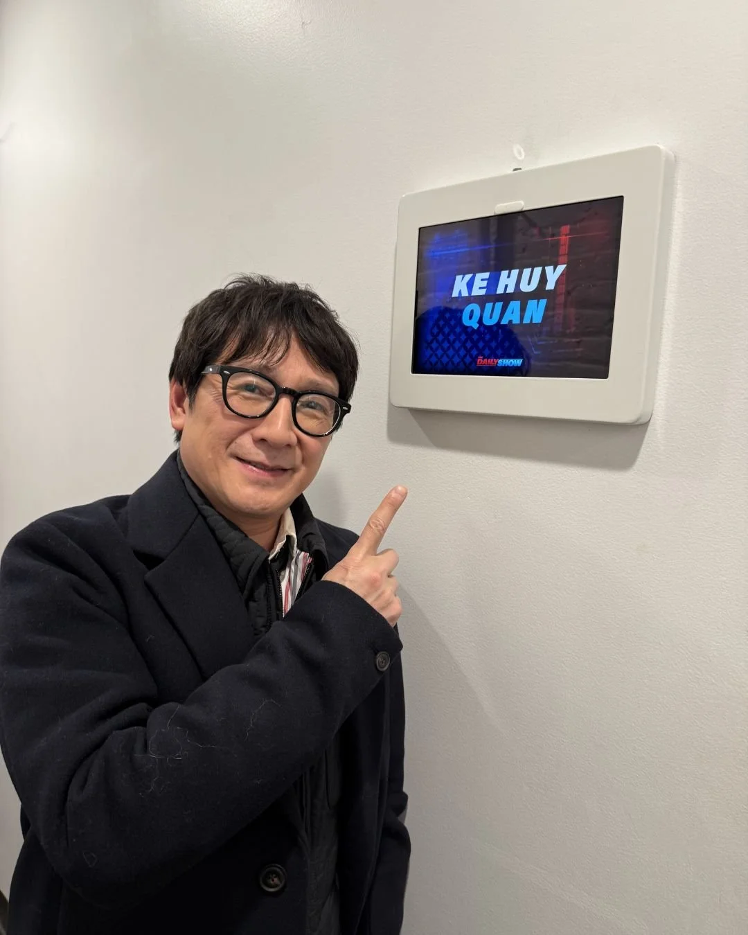 Love Hurts WDR 33.jpg