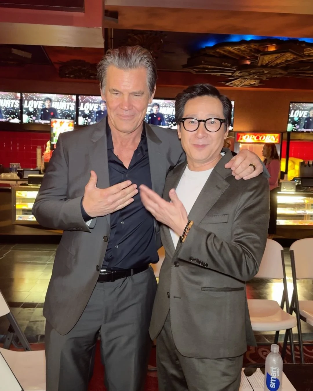 Love Hurts WDR 11.jpg