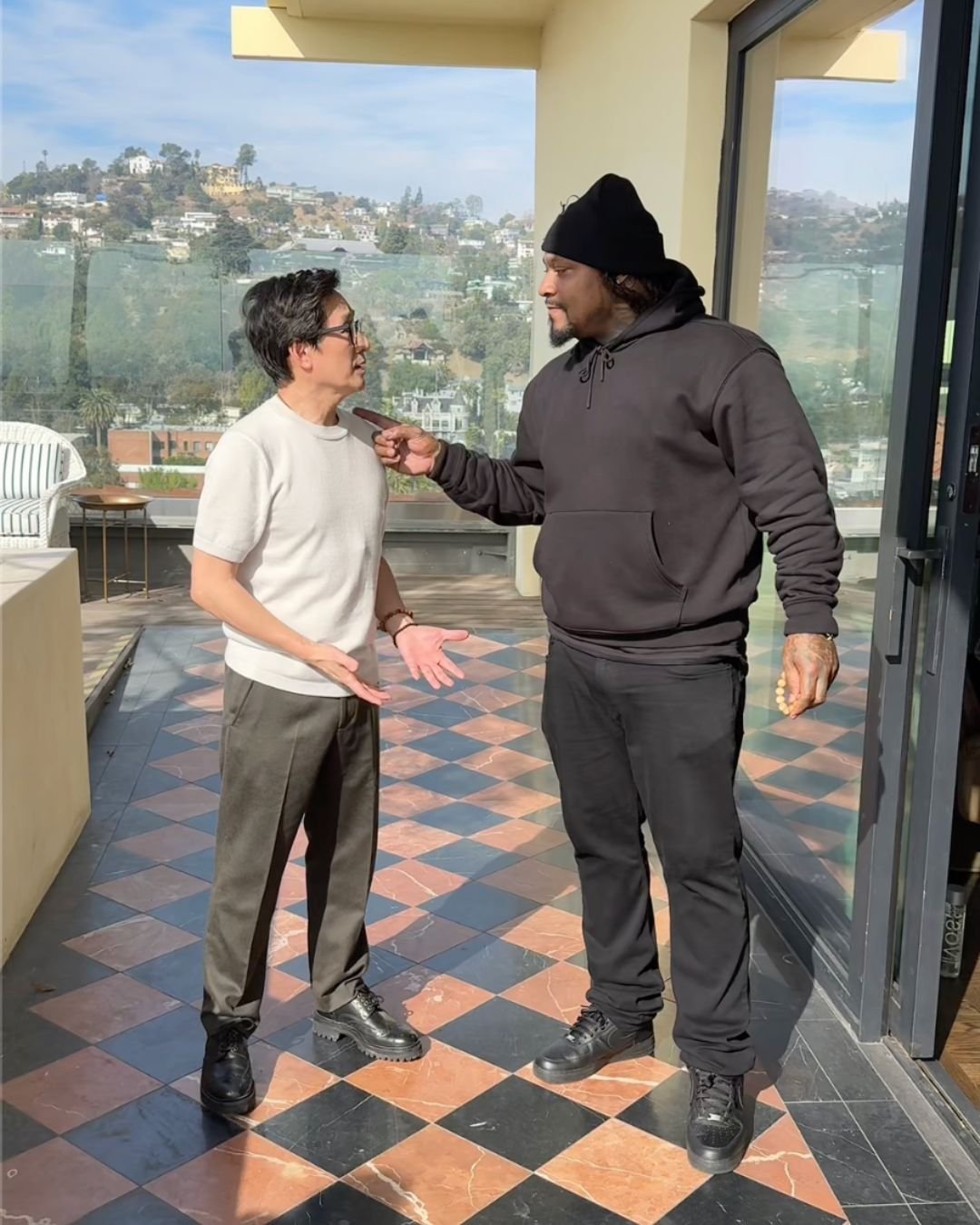 Love Hurts WDR 17.jpg