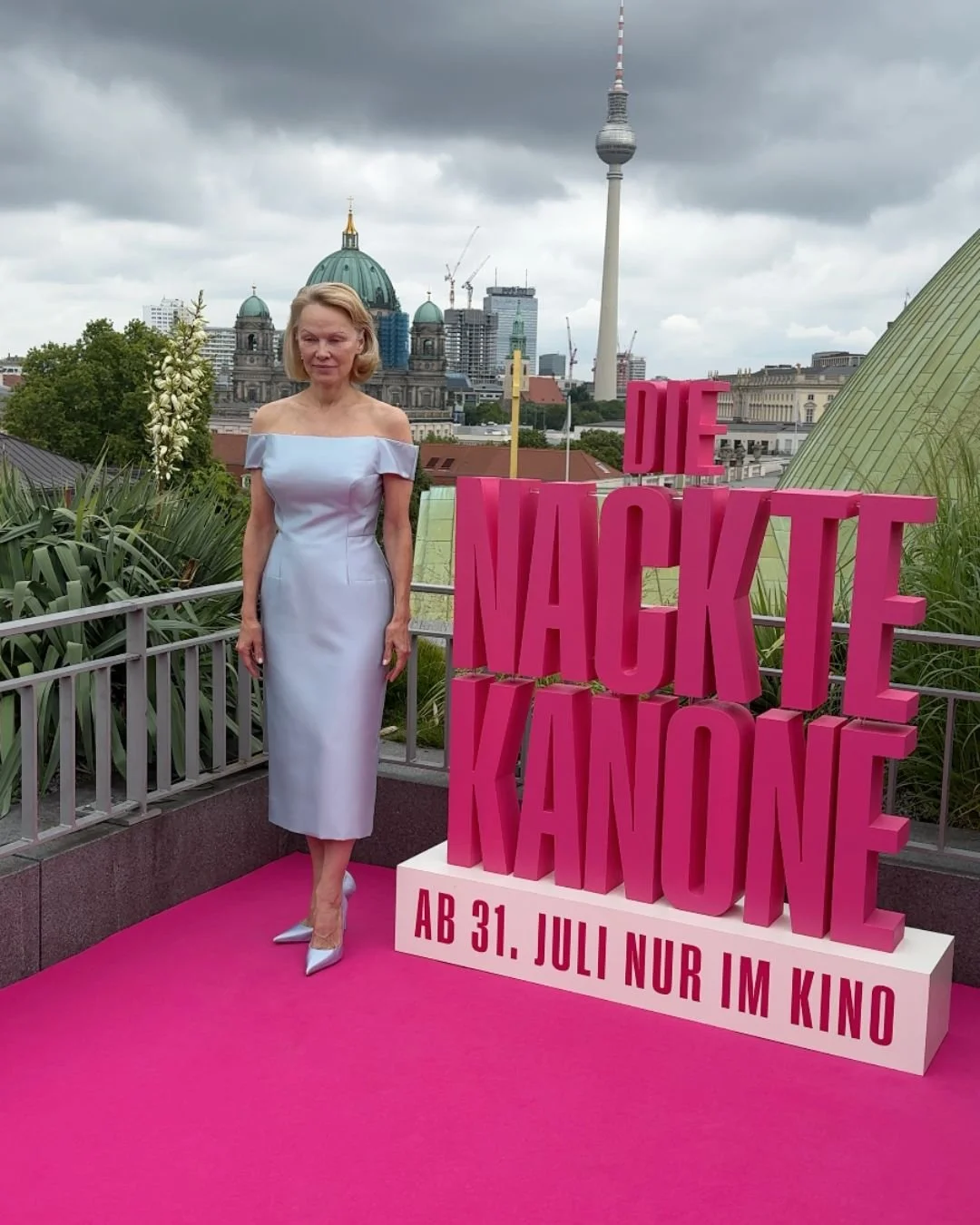 The Naked Gun WDR 4.jpg