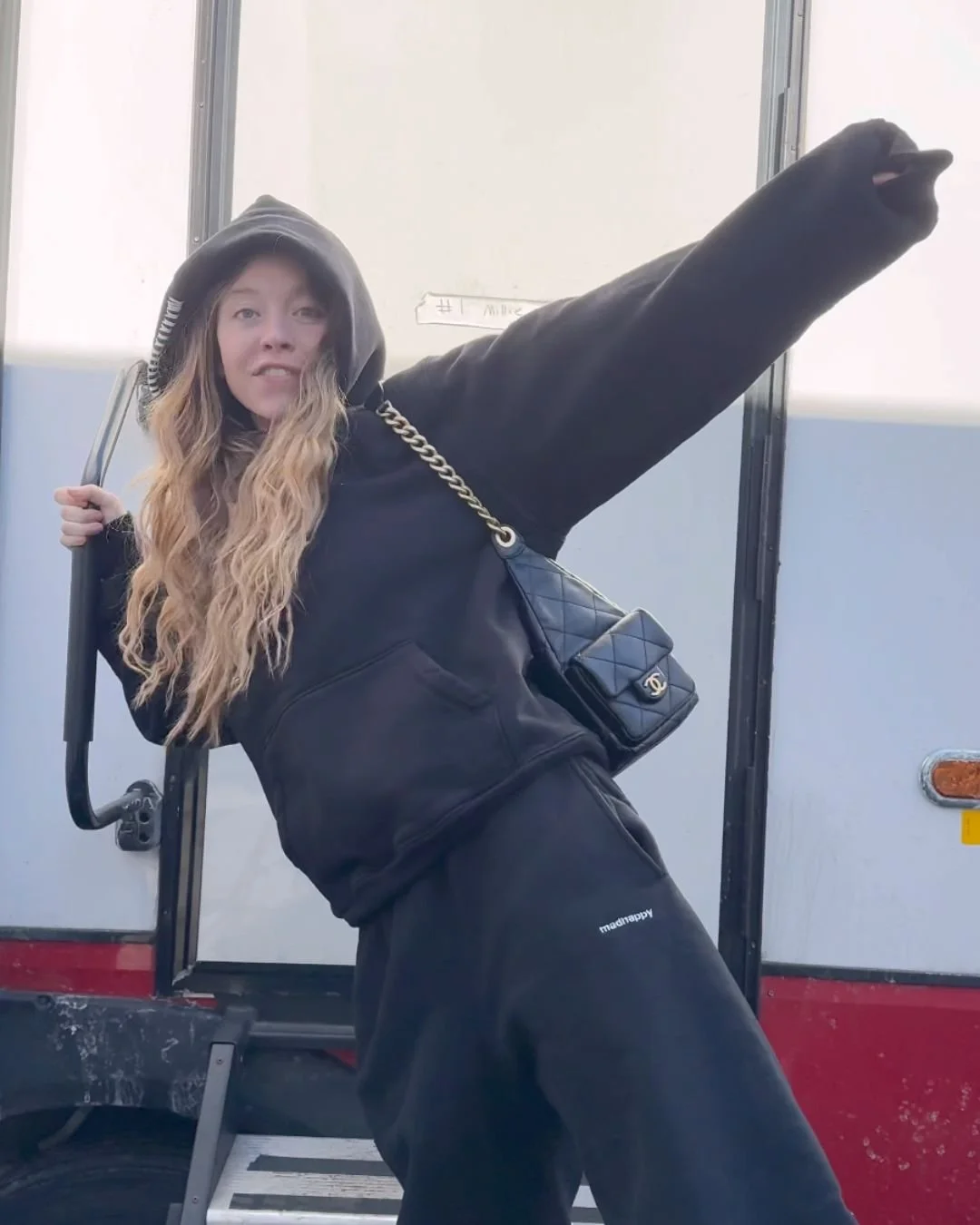 The Housemaid WDR 8.jpg