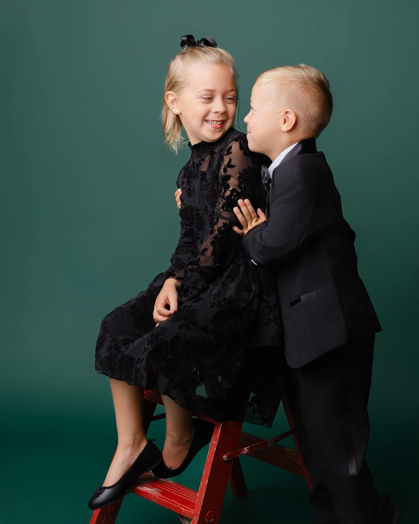 Get excited-it's coming! You don't want to miss this!
Christmas minis will go live on Friday!

Dates: Nov 8th and 9th
Location: South College Station

Comment VIP to be the first to access these. They will only come once a year.