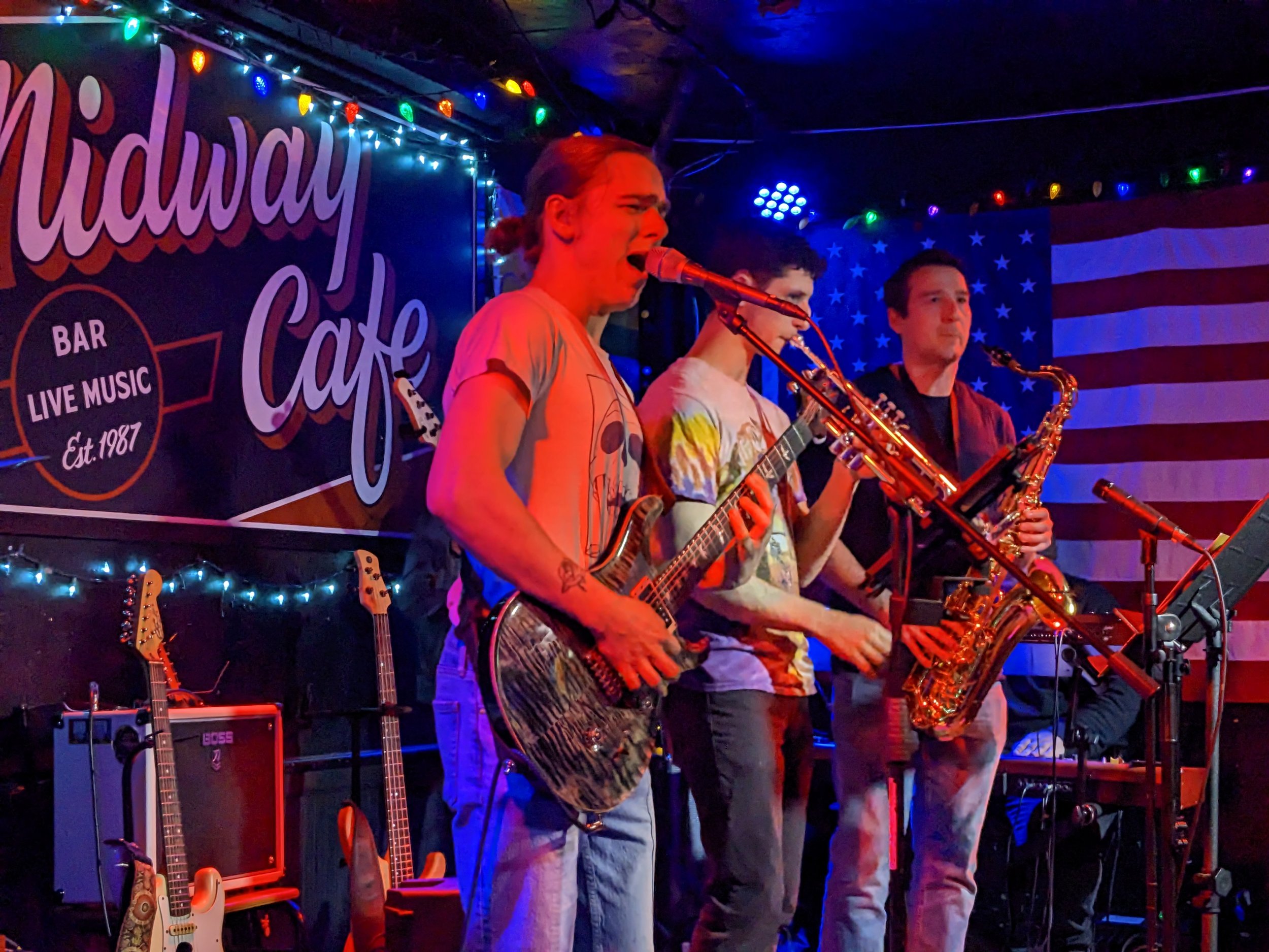 230401-live-review-midway-cafe-david-rubin-band (1).jpg