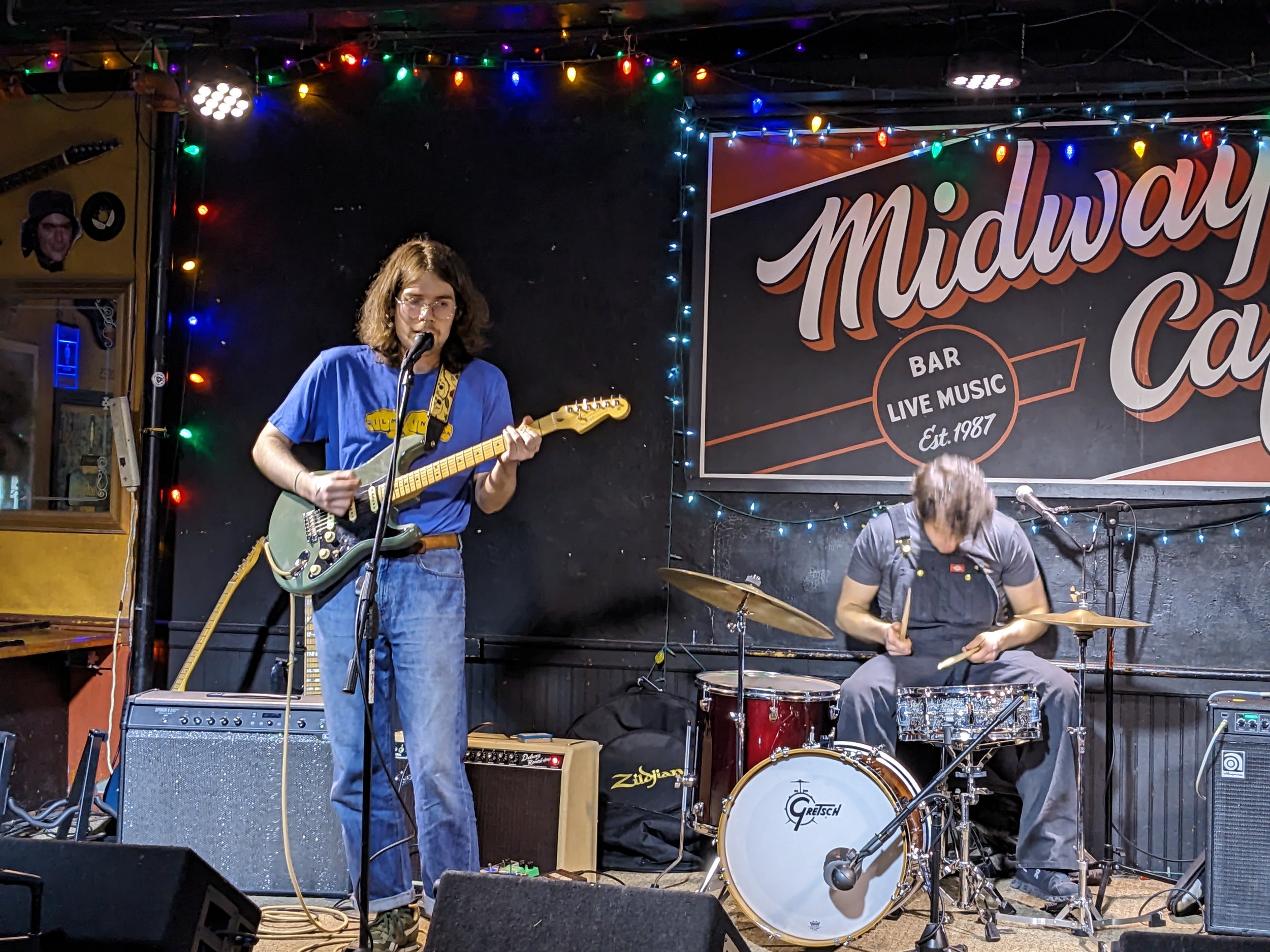 230409-live-review-midway-cafe-Foxy-Grandpa (2).jpg