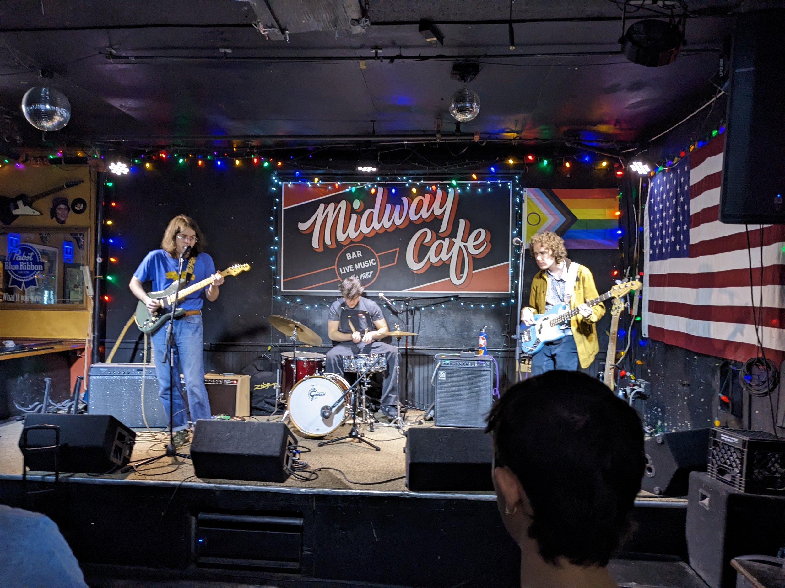 230409-live-review-midway-cafe-Foxy-Grandpa (4).jpg