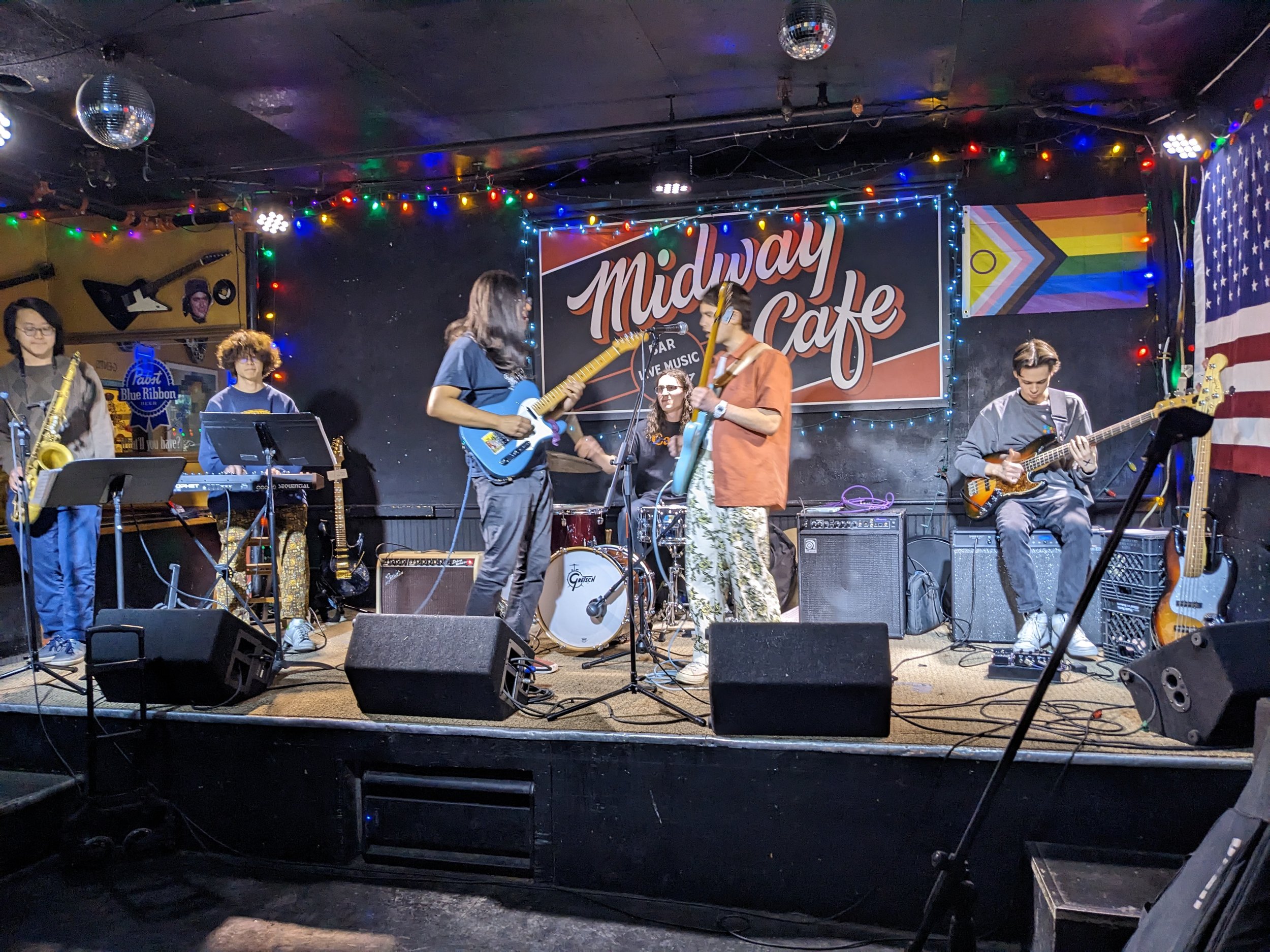 230409-live-review-midway-cafe-Ziggy-Moon (2).jpg