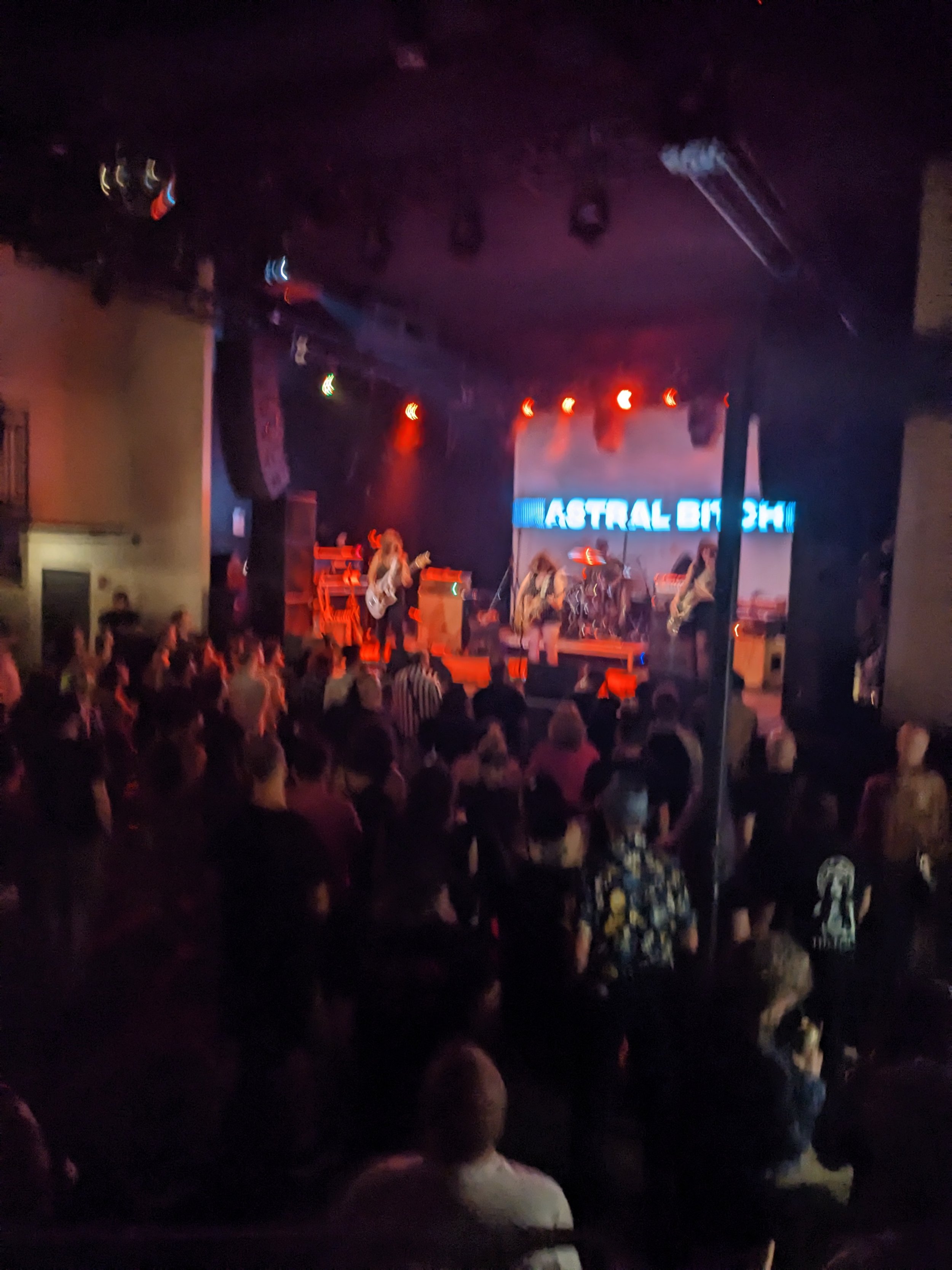 230722-live-review-the-sinclair-Astral-Bitch (3).jpg