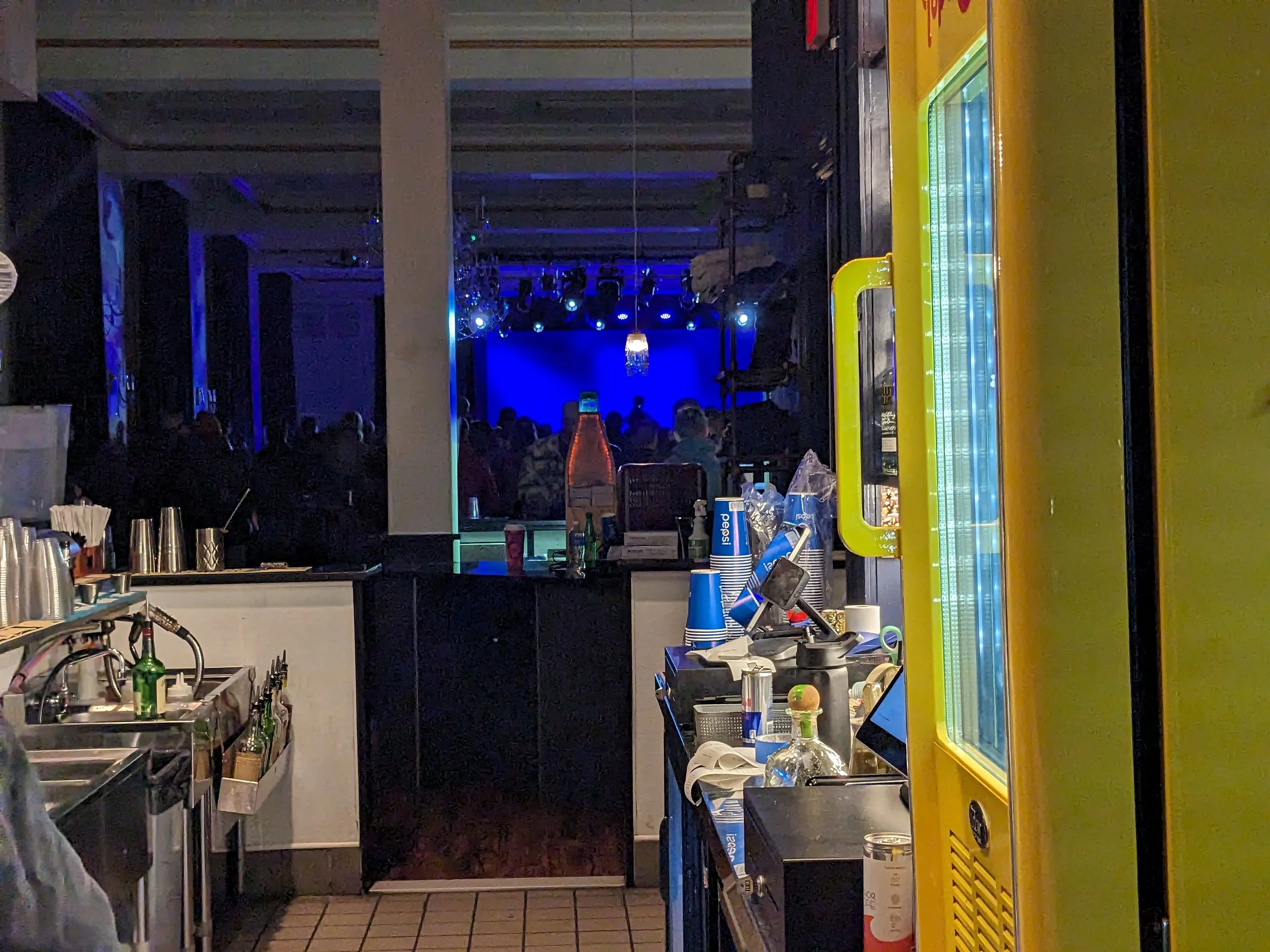 231130-live-review-crystal-ballroom-Kayana (9).jpg