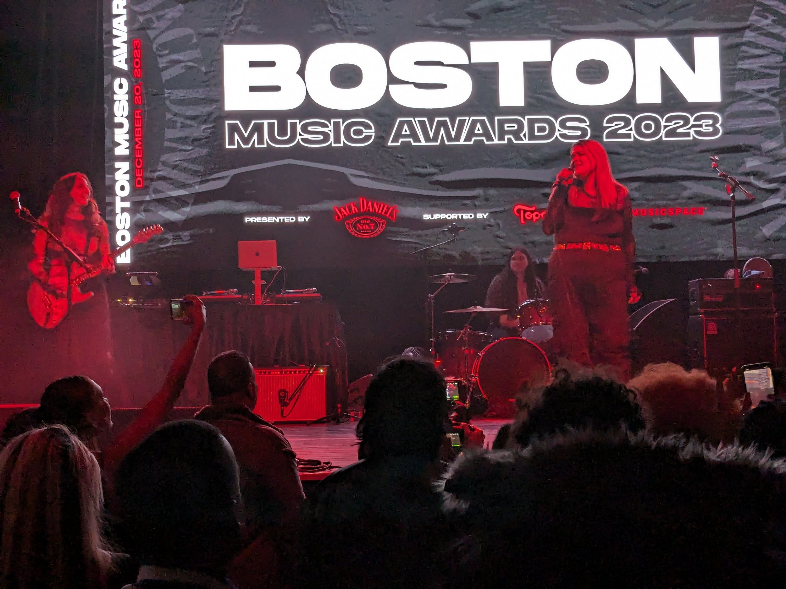 231220-live-review-big-night-live-boston-music-awards-shallow-pools (3).jpg