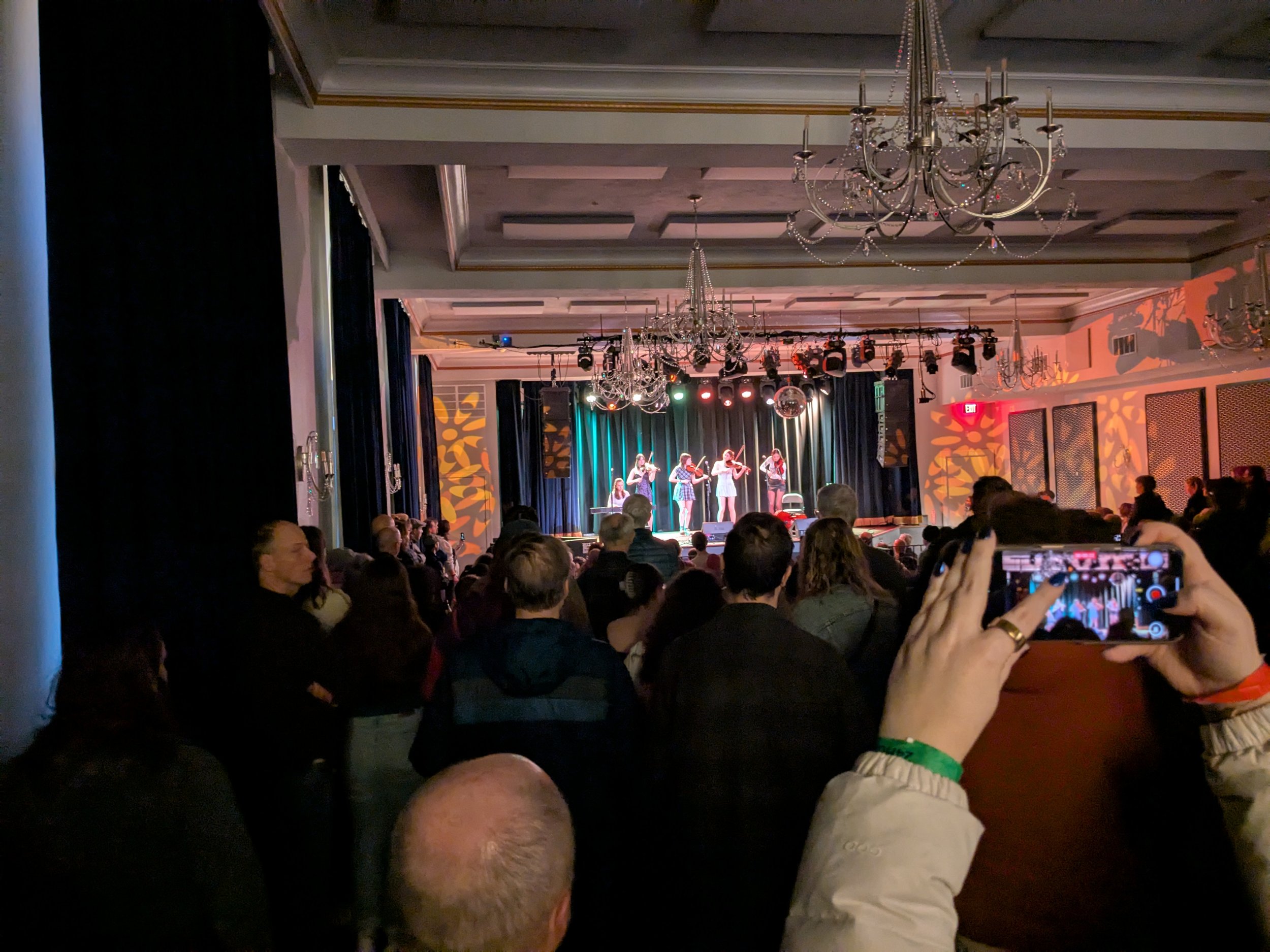 250118-live-review-crystal-ballroom-boston-celtic-music-festival-dayfest-scottish-fish (8).jpg
