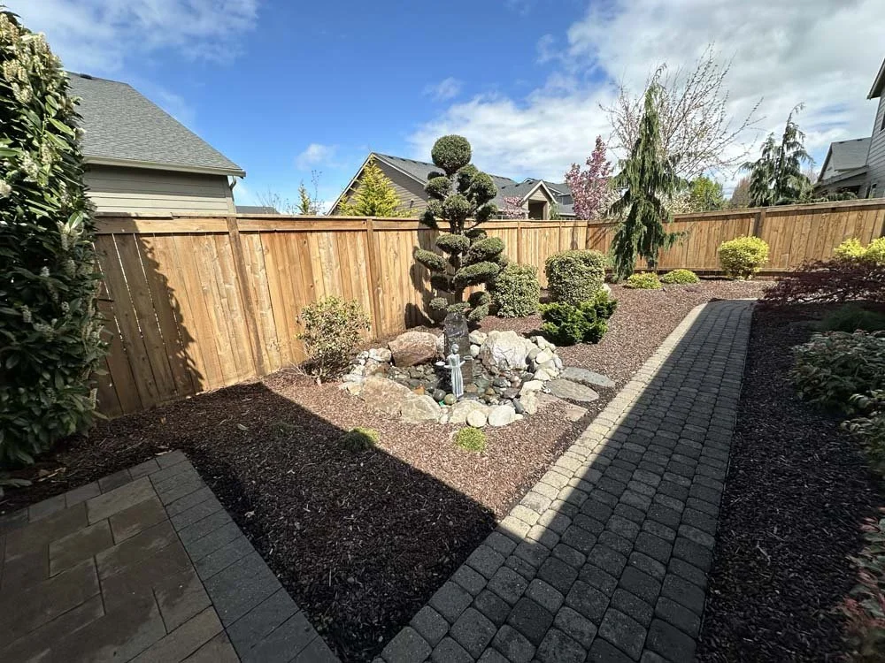 Trillium-Deck fence wood staining-8.jpg