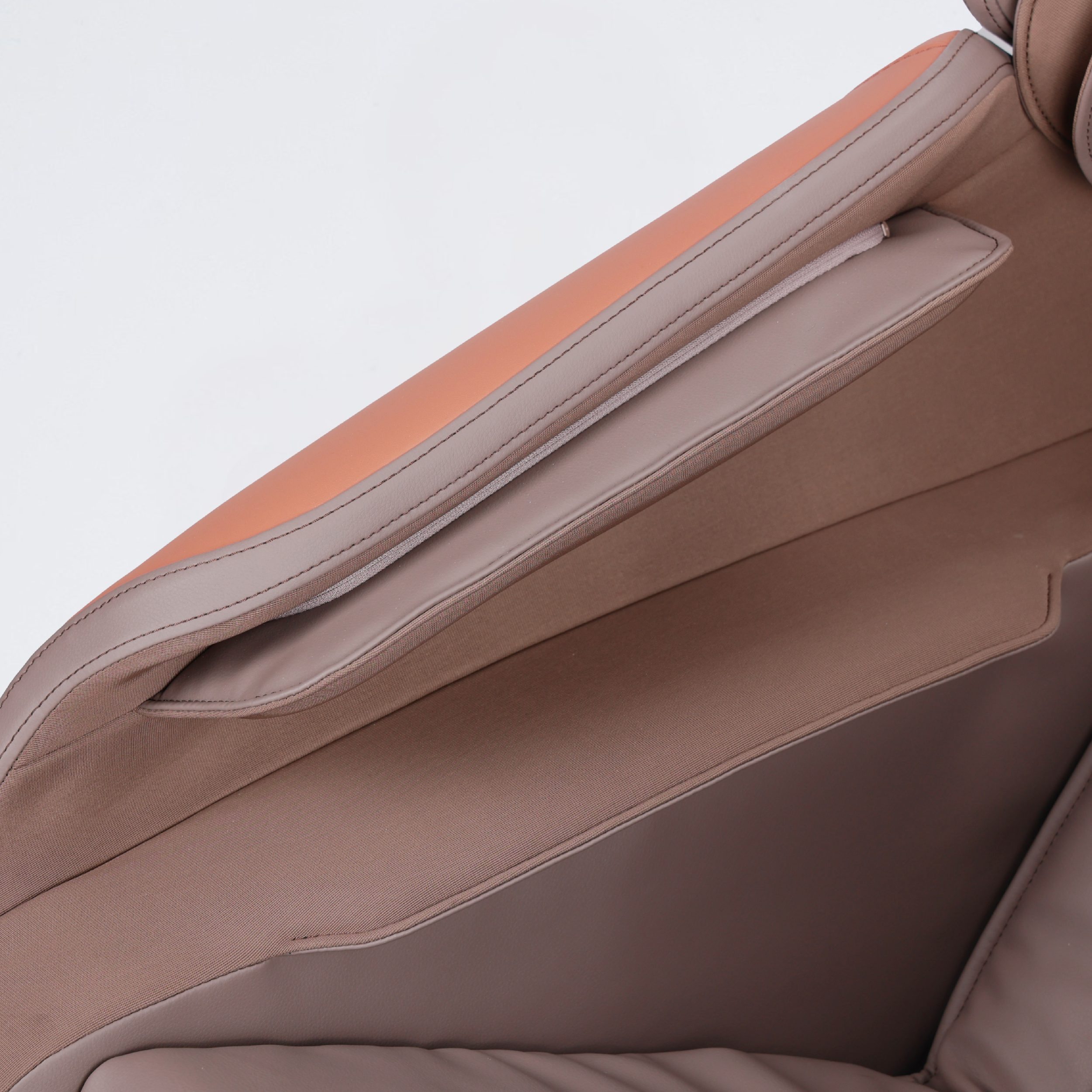 Prime Omni Itsu Massage Chair-latte-5.png