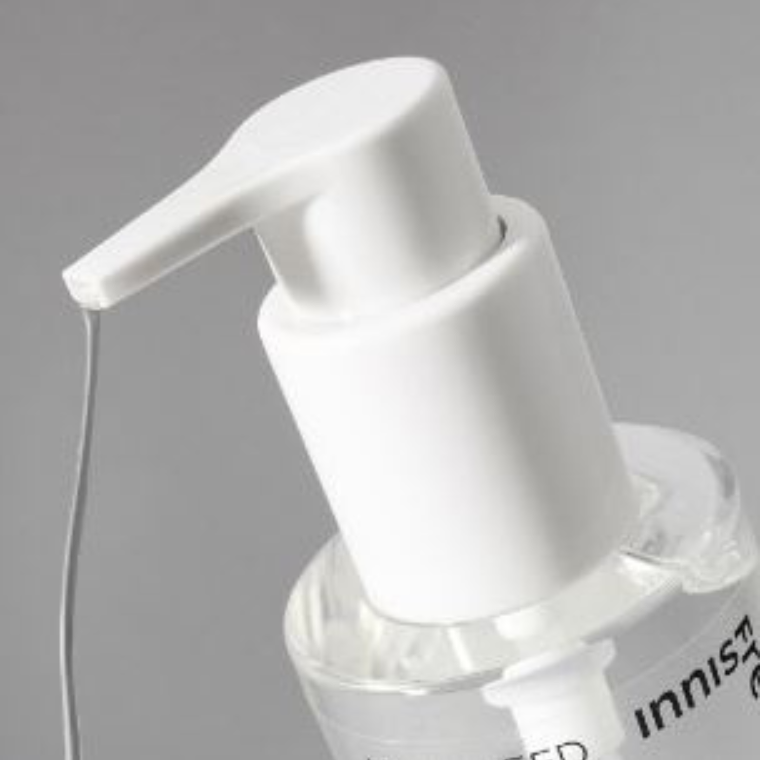 Innisfree Apple Seed Lip & Eye Makeup Remover | OoshTush | K-beauty | Free Shipping Over $50 USD