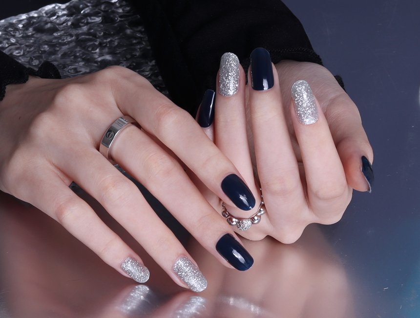Glossyblossom Semi-Cured Nails Back to Navy | OoshTush | K-beauty | Free Shipping Over $40 USD