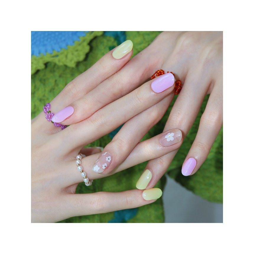 Glossyblossom Semi-Cured Nails Daily Daisy | OoshTush | K-beauty | Free Shipping Over $40 USD