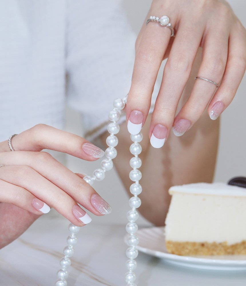 Glossyblossom Semi-Cured Nails Timeless White | OoshTush | K-beauty | Free Shipping Over $40 USD