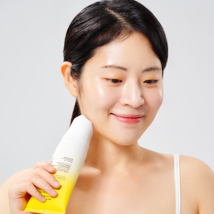 비홉+럭셔리+비건+포어+리프팅+롤러+크림_05_수정.webp