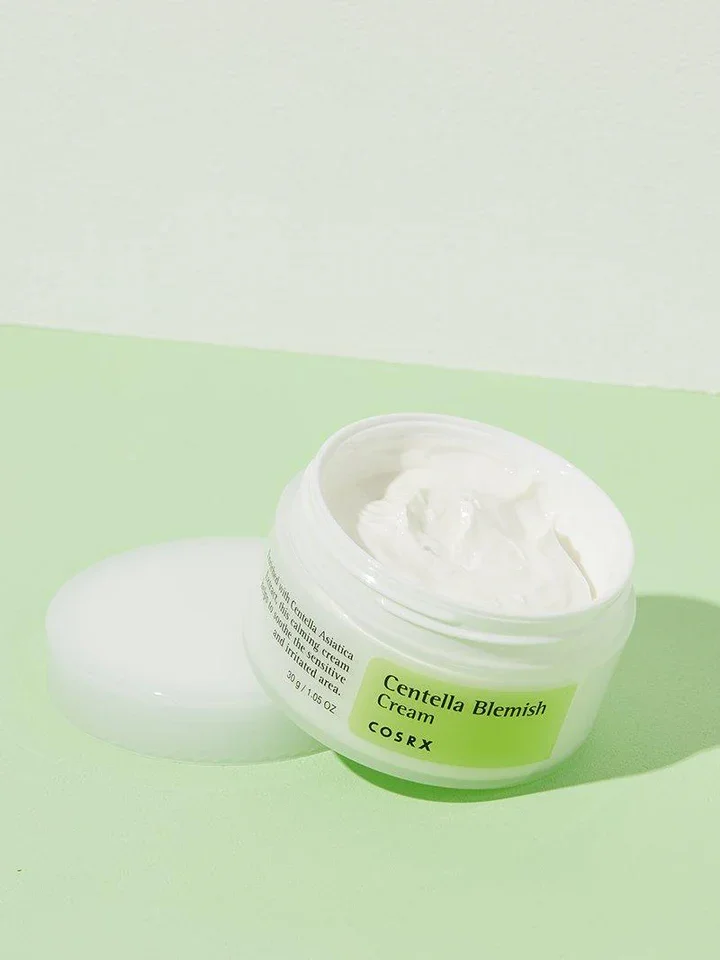 centella-blemish-cream-cosrx-official-4_720x.webp