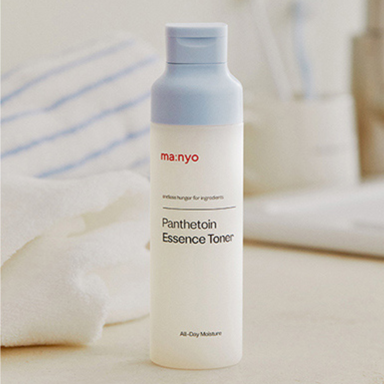 ma:nyo Panthetoin Essence Toner 200ml | OoshTush | K-beauty | Free Shipping Over $50 USD