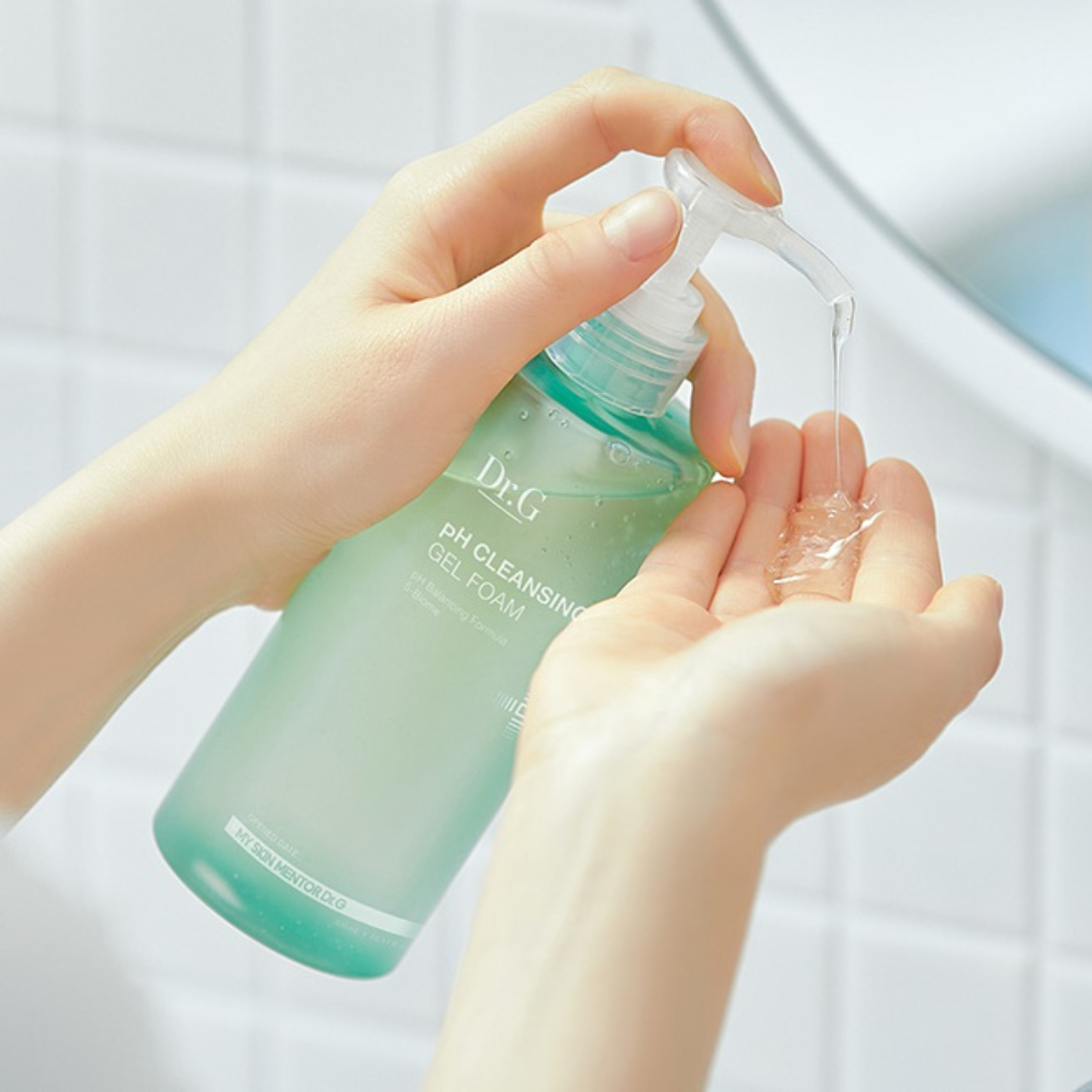 Dr.G pH Cleansing Gel Foam - Hydrating Gentle Face Wash