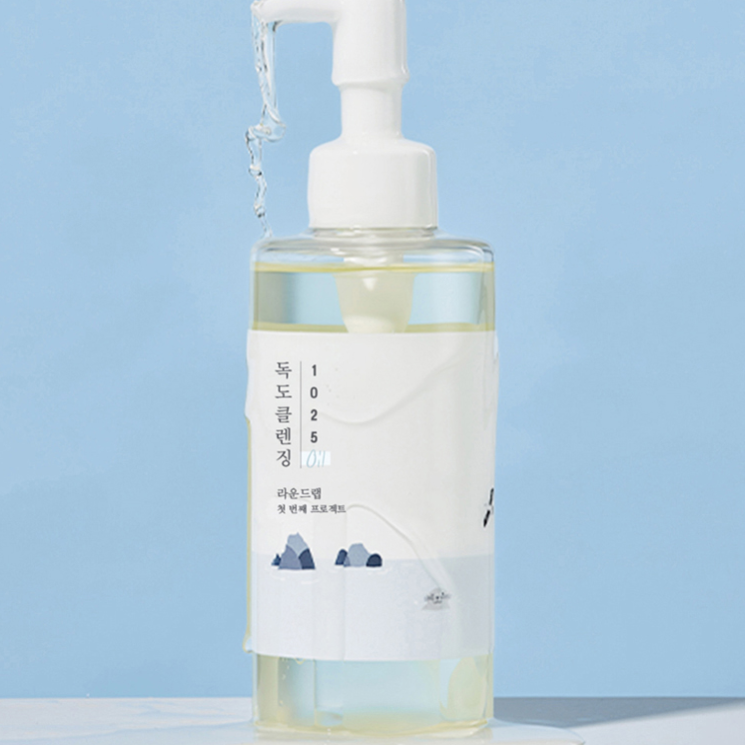 Round Lab 1025 Dokdo Cleansing Oil 200ml | OoshTush | Korean Skincare | K-Beauty