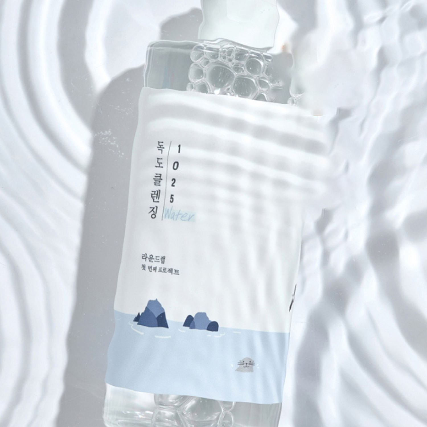 Round Lab 1025 Dokdo Cleansing Water 400ml | OoshTush | Korean Skincare | K-Beauty