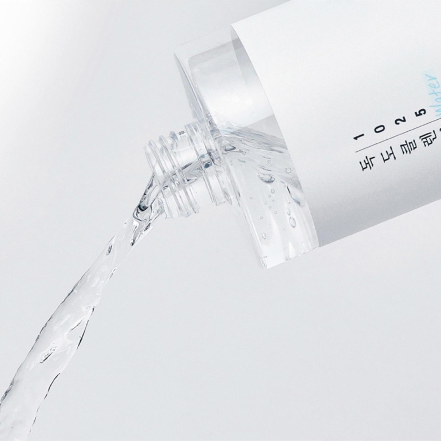 Round Lab 1025 Dokdo Cleansing Water 400ml | OoshTush | Korean Skincare | K-Beauty
