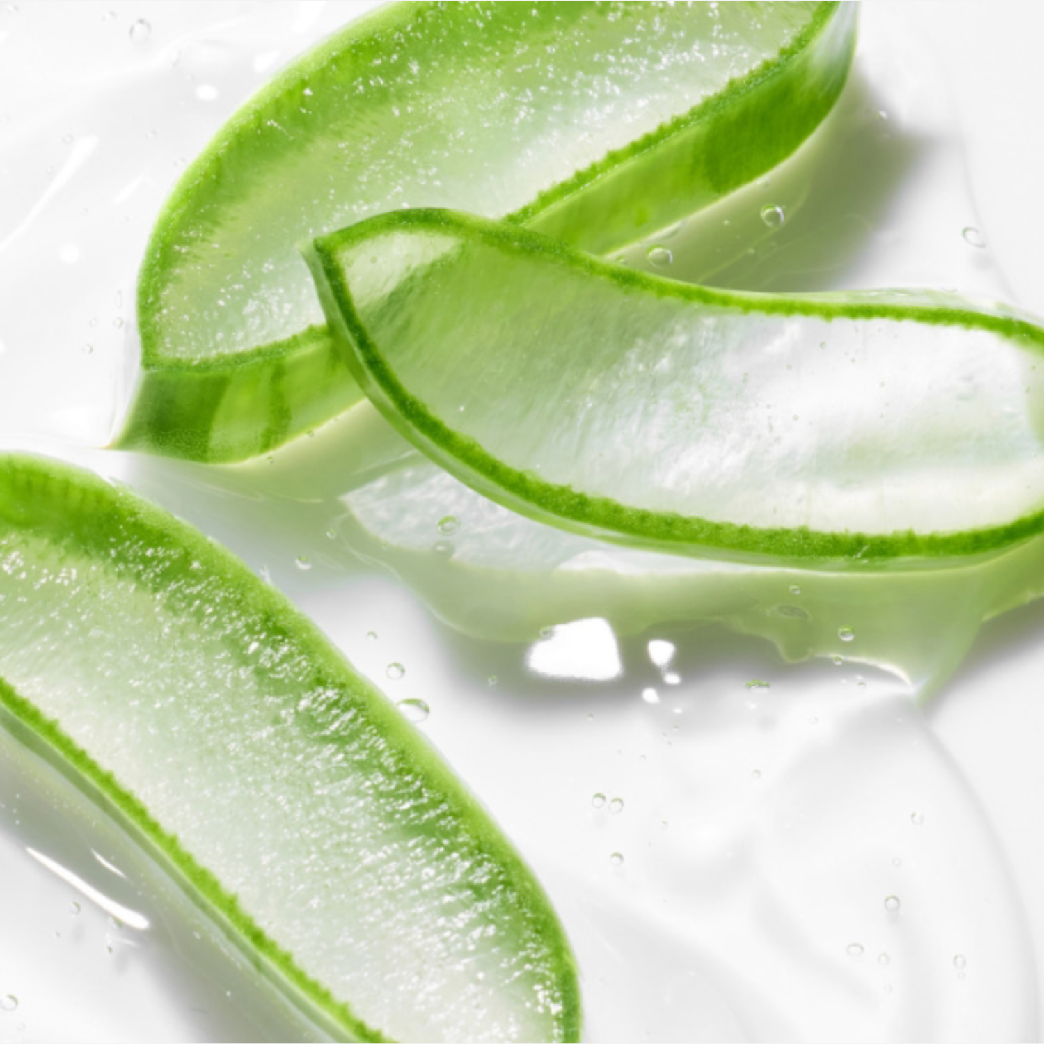 Innisfree Aloe Revital Soothing Gel 300ml | OoshTush | K-Beauty | Korean Skincare