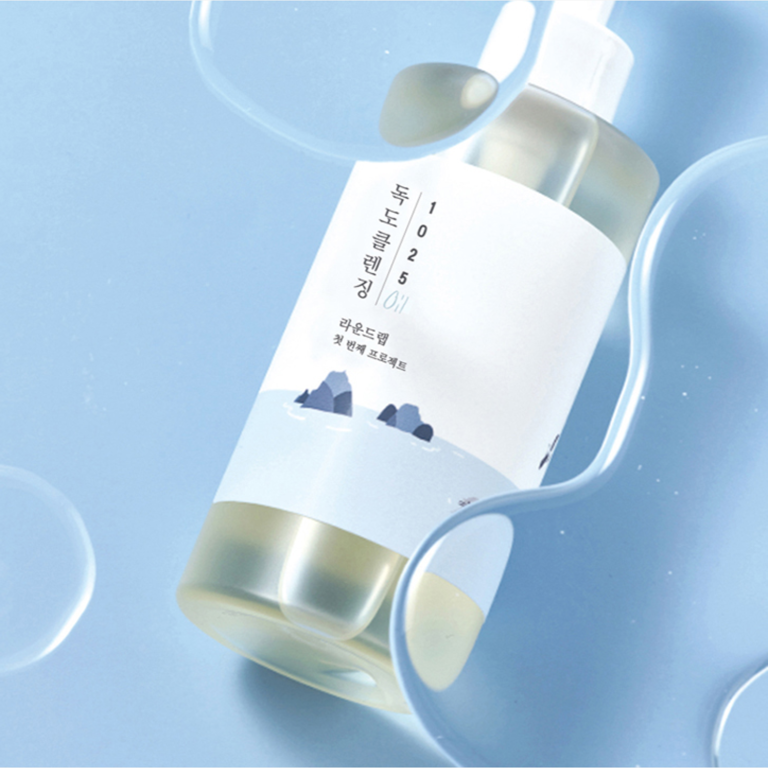 Round Lab 1025 Dokdo Cleansing Oil 200ml | OoshTush | Korean Skincare | K-Beauty