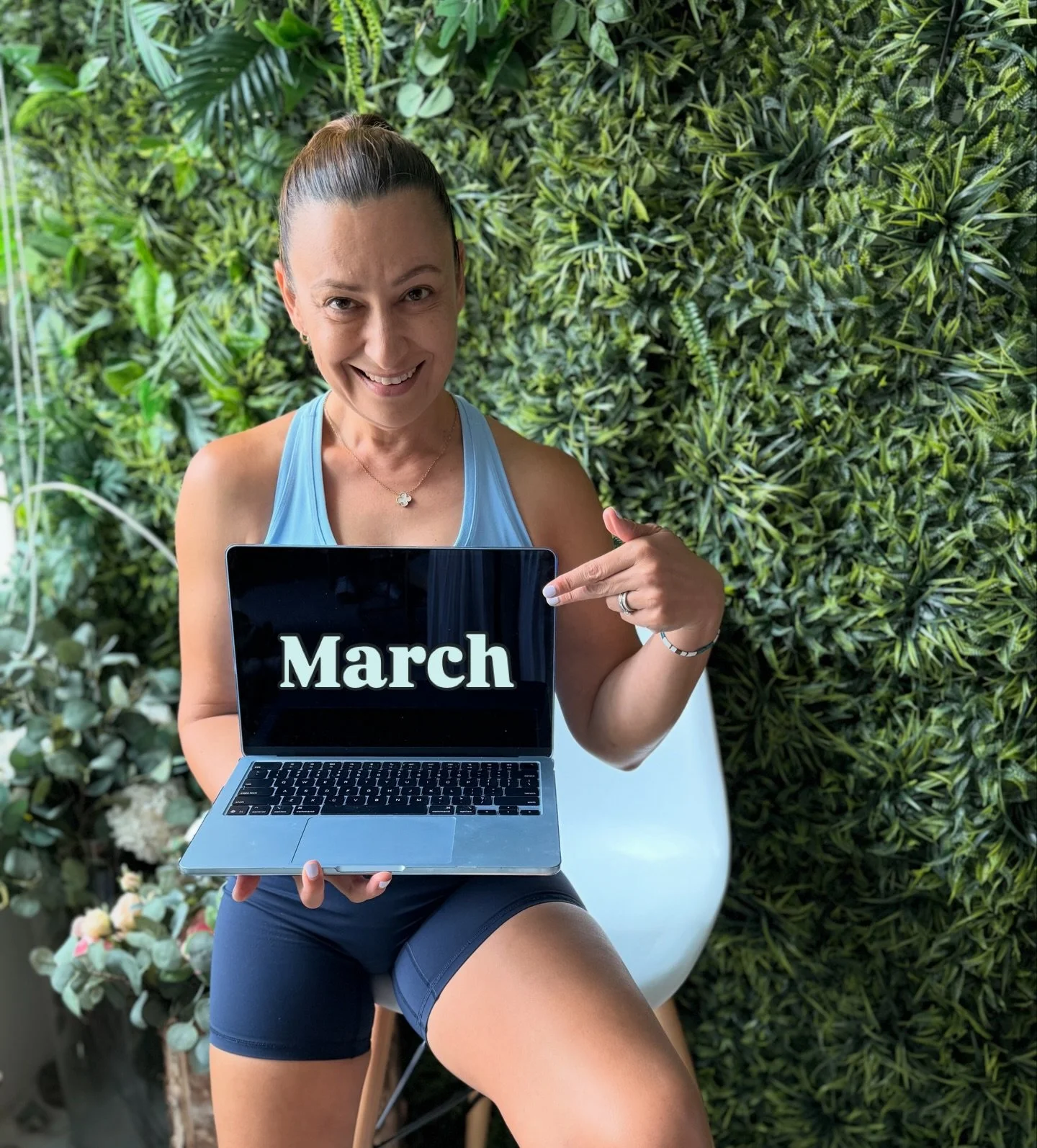 💖 March Reflection

1. Cheers to March
2. 90kg Deadlift back on track
3. 4x close grip pull ups unlocked (5x video includes randoms, so no post for privacy 😏) 
4. Butterfly technique coming together for the little guy
5. Strength Class Community is