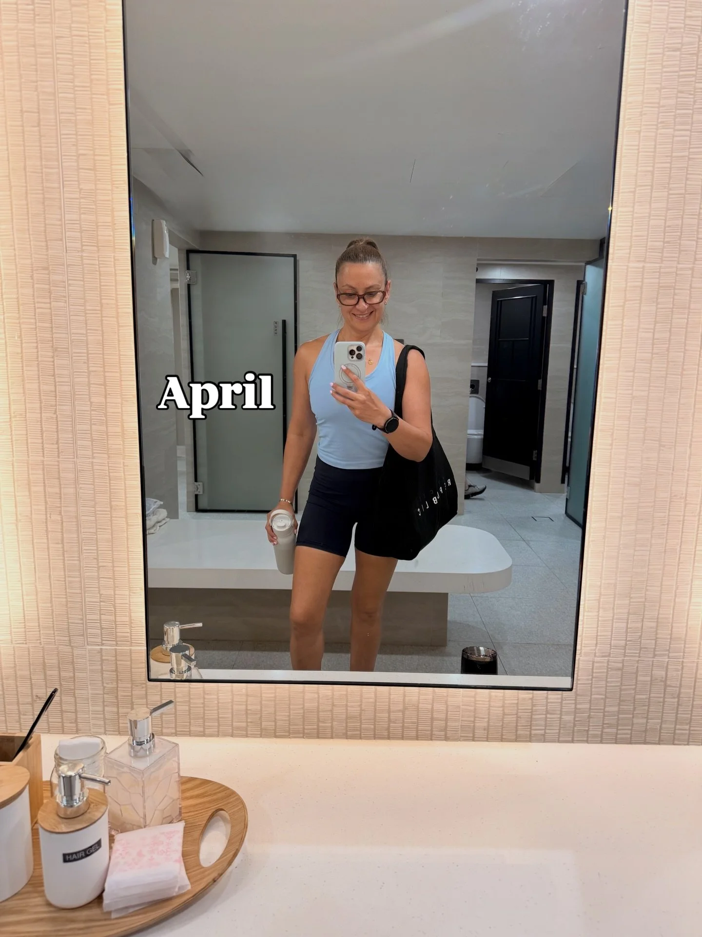 ✨April Reflections | Unlocked a few milestones this month, sprinkled with a few fun school holiday visits &amp; memories

👯&zwj;♂️💪 STRENGTH &amp; FITNESS
1- Progress in the gym
2- 6x Unassisted Pull Ups
3- 90kg Deadlift back on track
4- 40kg Back 