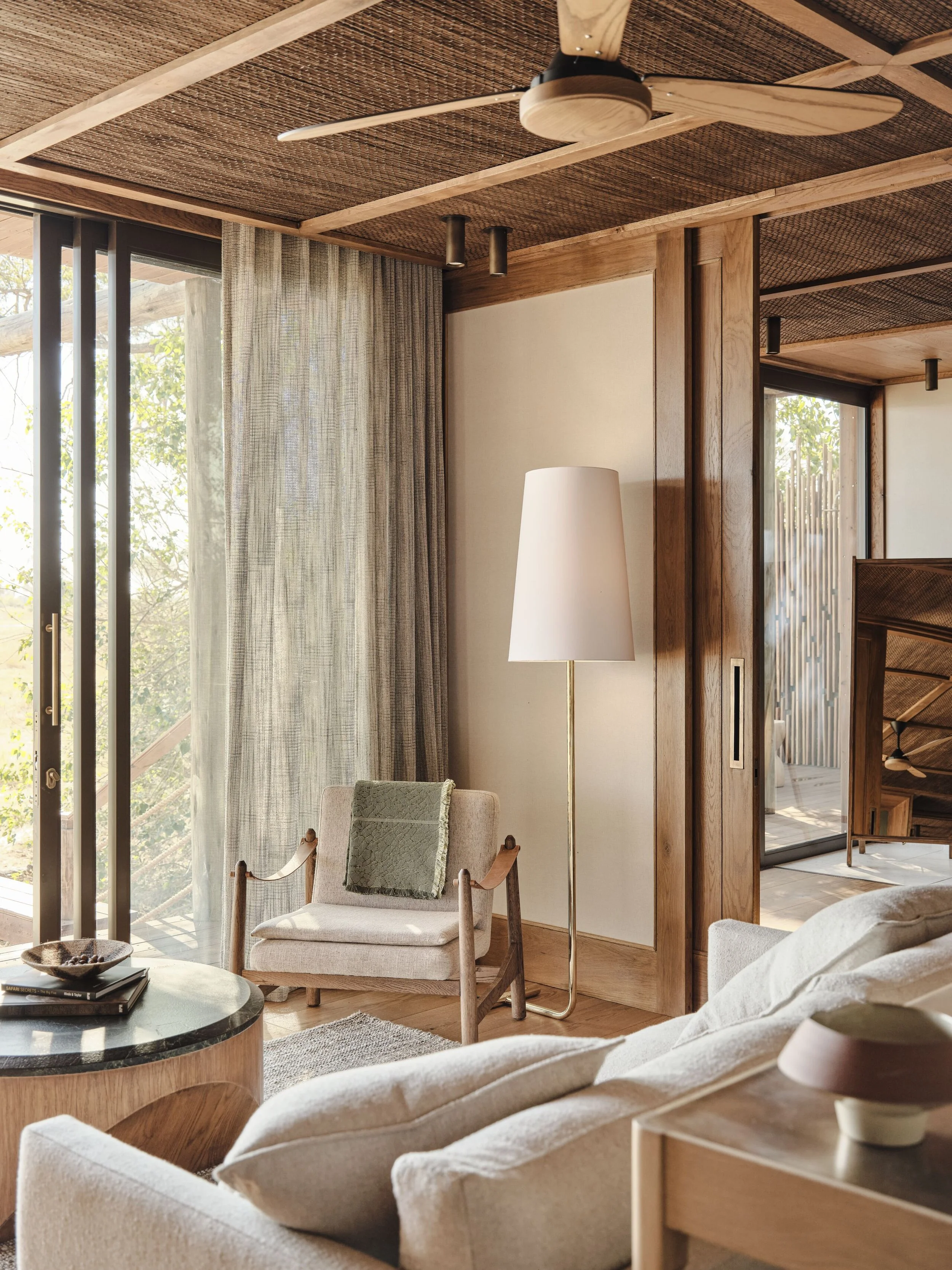 Display 2k-BAINES LODGE_Living_0073 ALT CROP.jpg