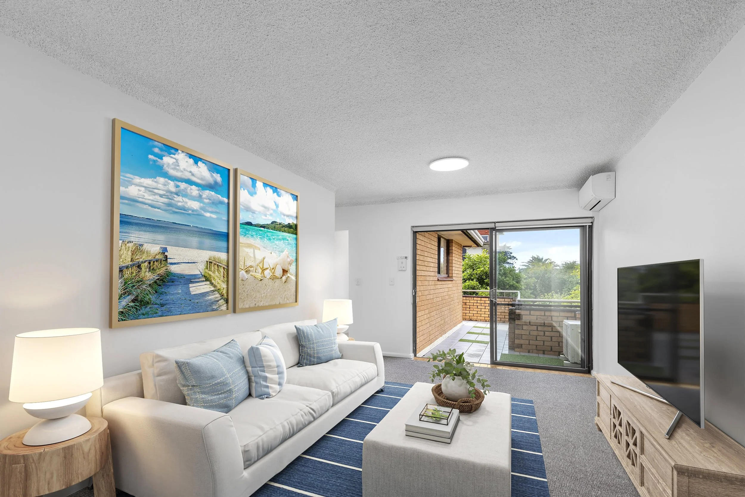 Modern Sunlit Apartment 