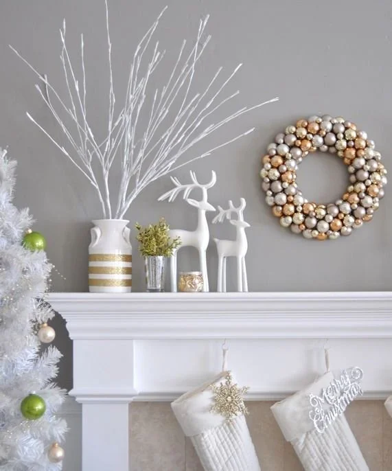 gold-xmas-wreath-1.jpg
