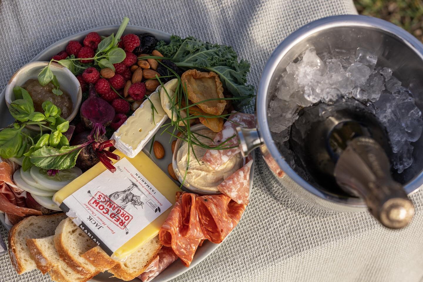 Our Private Island Picnic tour is supported by fabulous local businesses such as @ellesmere_patprov 
With wonderful grazing hampers full of Tassie produce, sit back and enjoy a picnic like no other 🧺 
And we never forget a bottle of @cloverhillwines