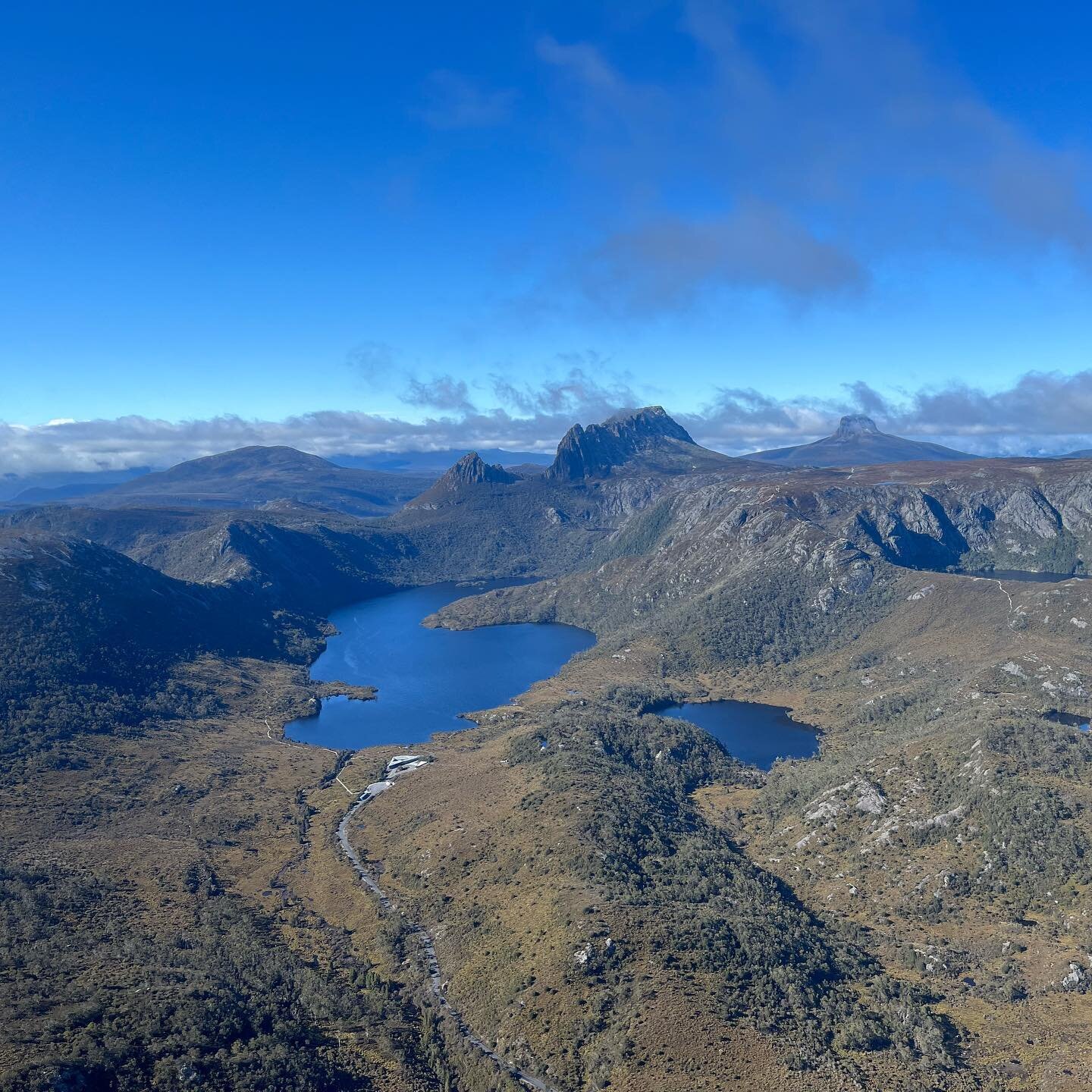 Amazing scenic views of Cradle Mountain yesterday!

Coming into summer we have perfect opportunities to see this Tasmanian icon from the sky.

A trip that can take 2+ hours each way from Launceston, or 1hr30mins return via helicopter! 

We also cruis