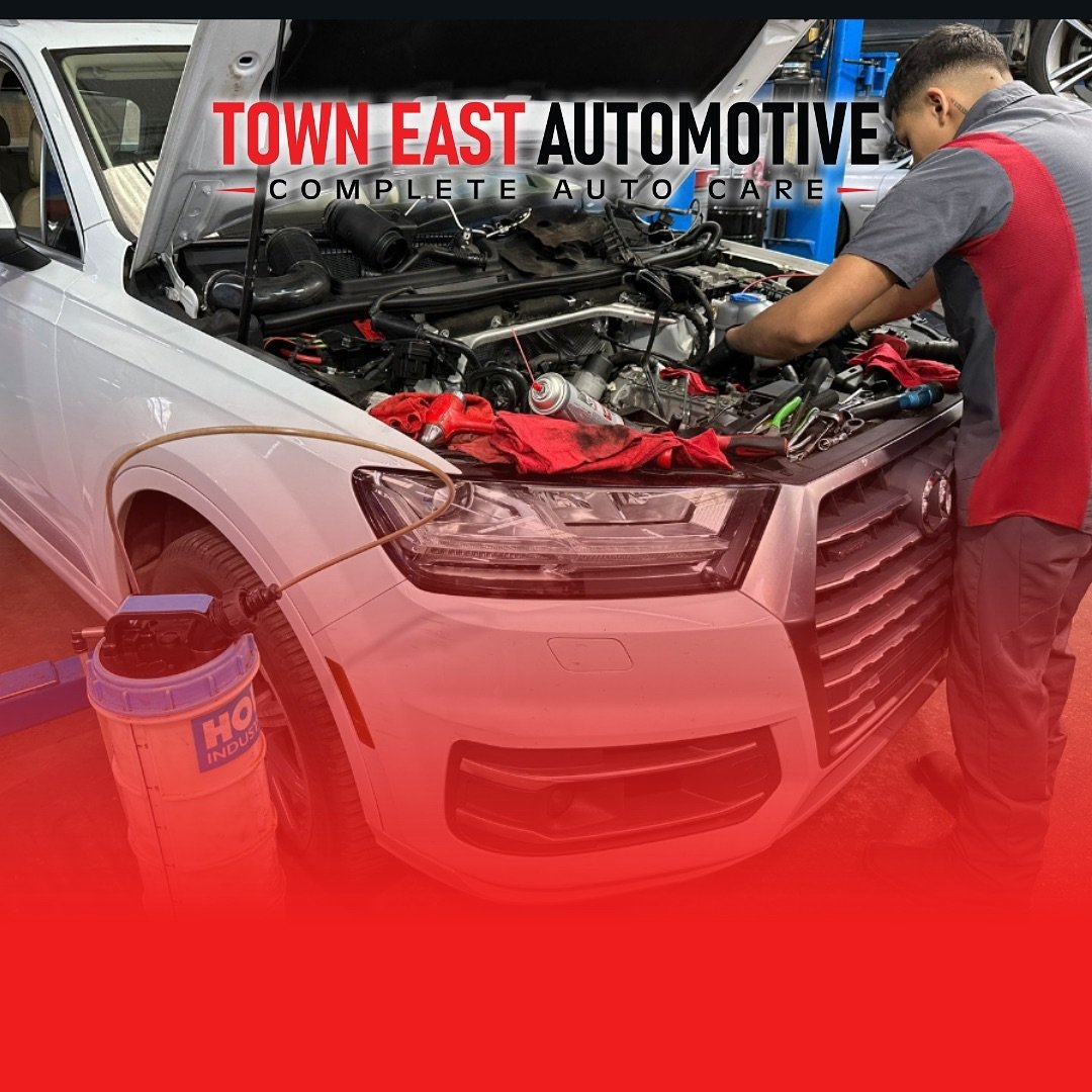 Fresh oil, fresh start! Keep your engine running smoothly with a regular oil change.

☎️ (214) 484-7900
📍 2816 Town Centre Dr, Mesquite, TX 75150
💻 towneastautomotive.com
.
.
.
#towneastautomotive #automotiveservices #automotive #autorepair #autose