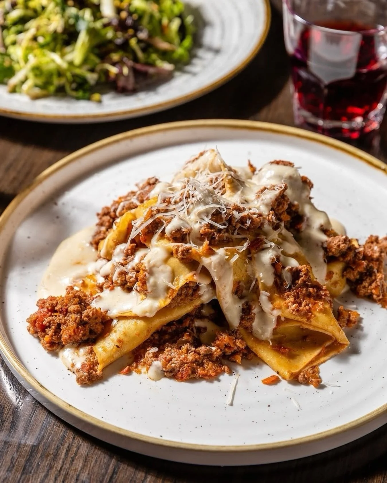 Craving something cozy? Look no further!

LASAGNA APERTO
beef and sausage ragu, parmesan bechamel

It&rsquo;s a favorite for a reason&hellip; Available for both lunch and dinner &ndash; come by and try for yourself 😉