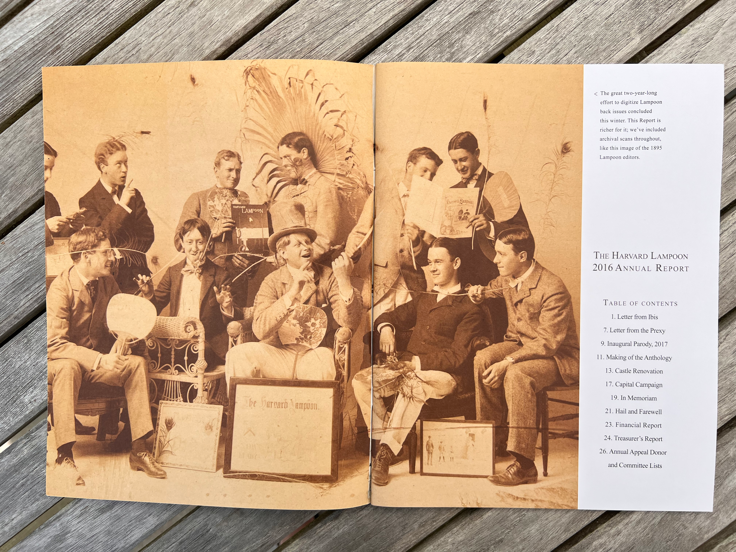 Each inside cover spread showed the table of contents. It was an opportunity to showcase archival photography or illustrations.