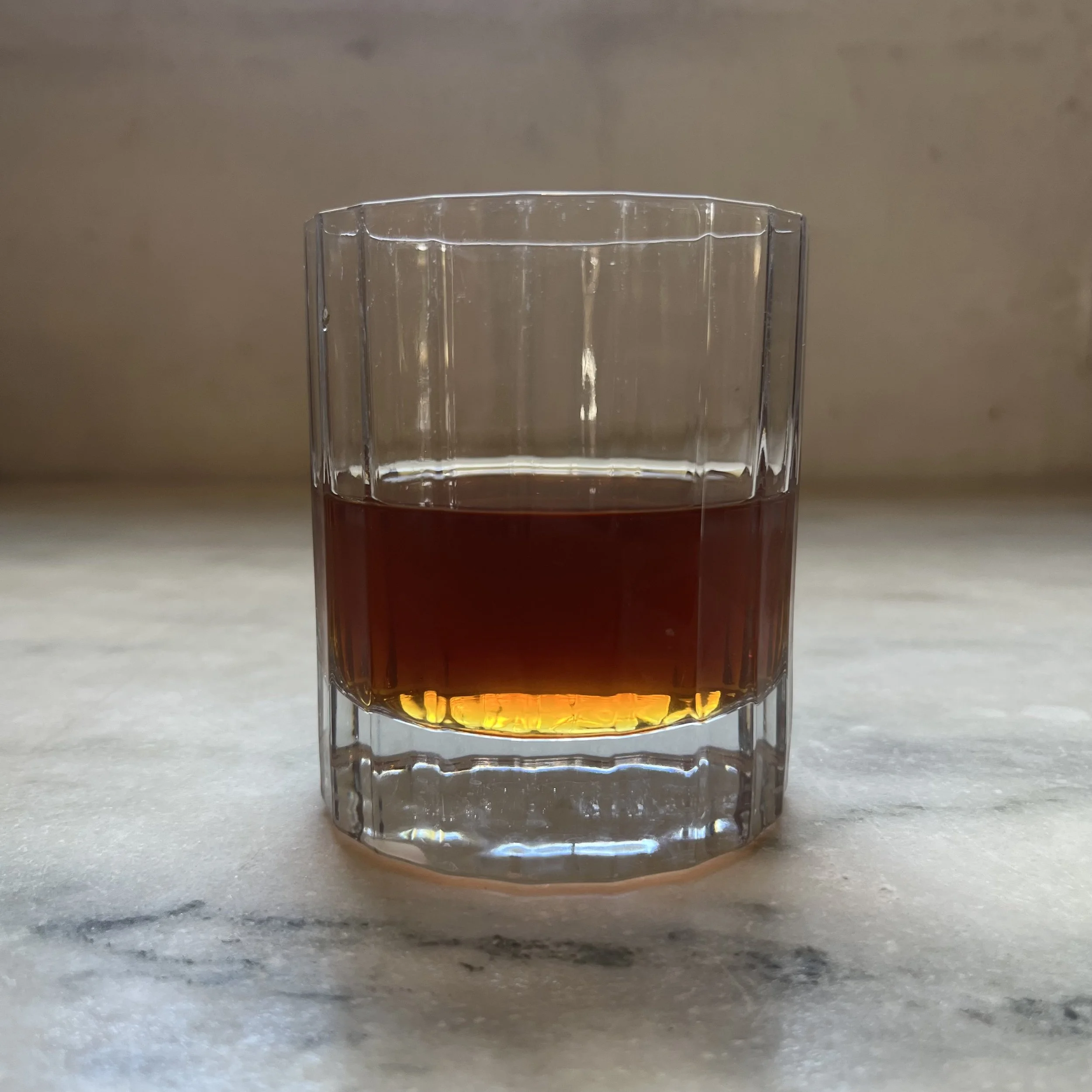 HUNTRESS (lemon oil in glass pre-pour)