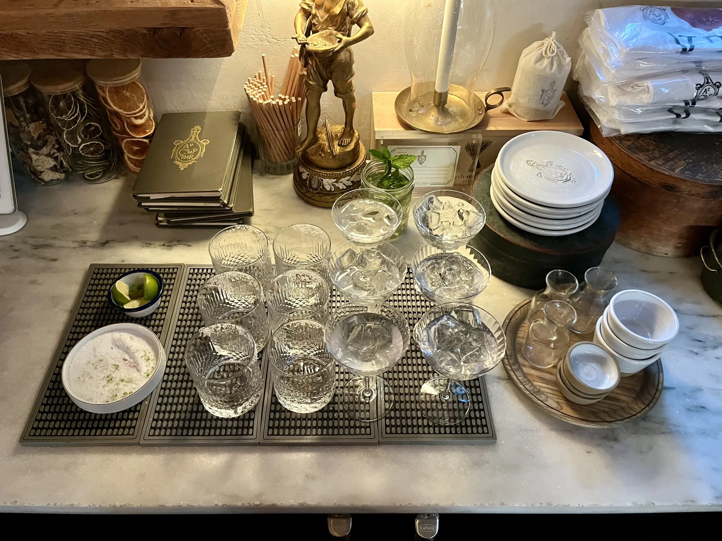 Backbar Station: 4 mats, salt, lime, chilled glassware, martini items