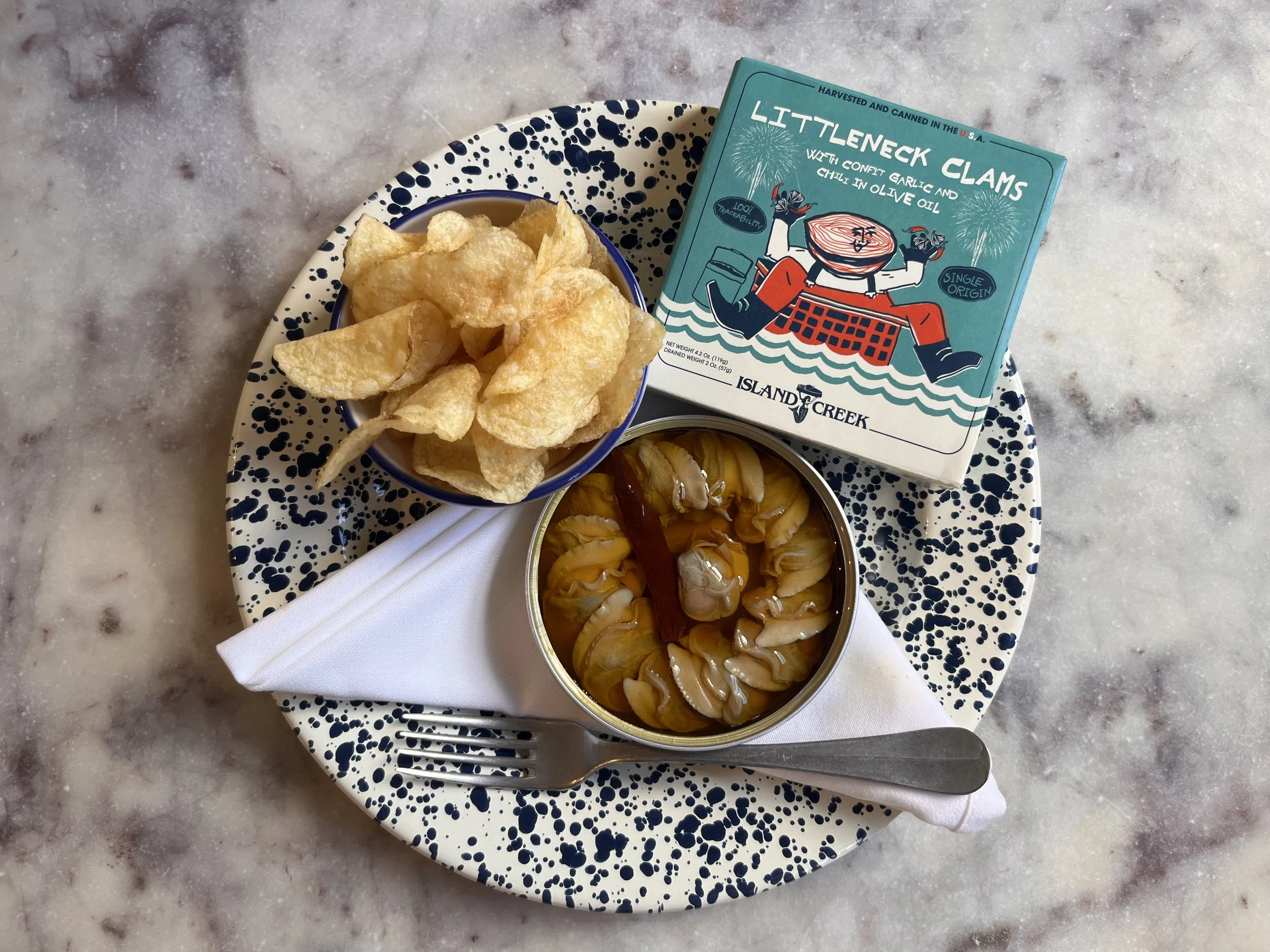 Clams: served w/ chips