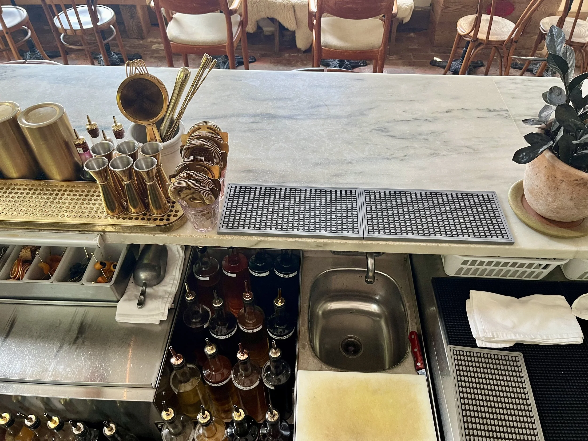 Bar 1 Mats: ensure clean edges are facing guests
