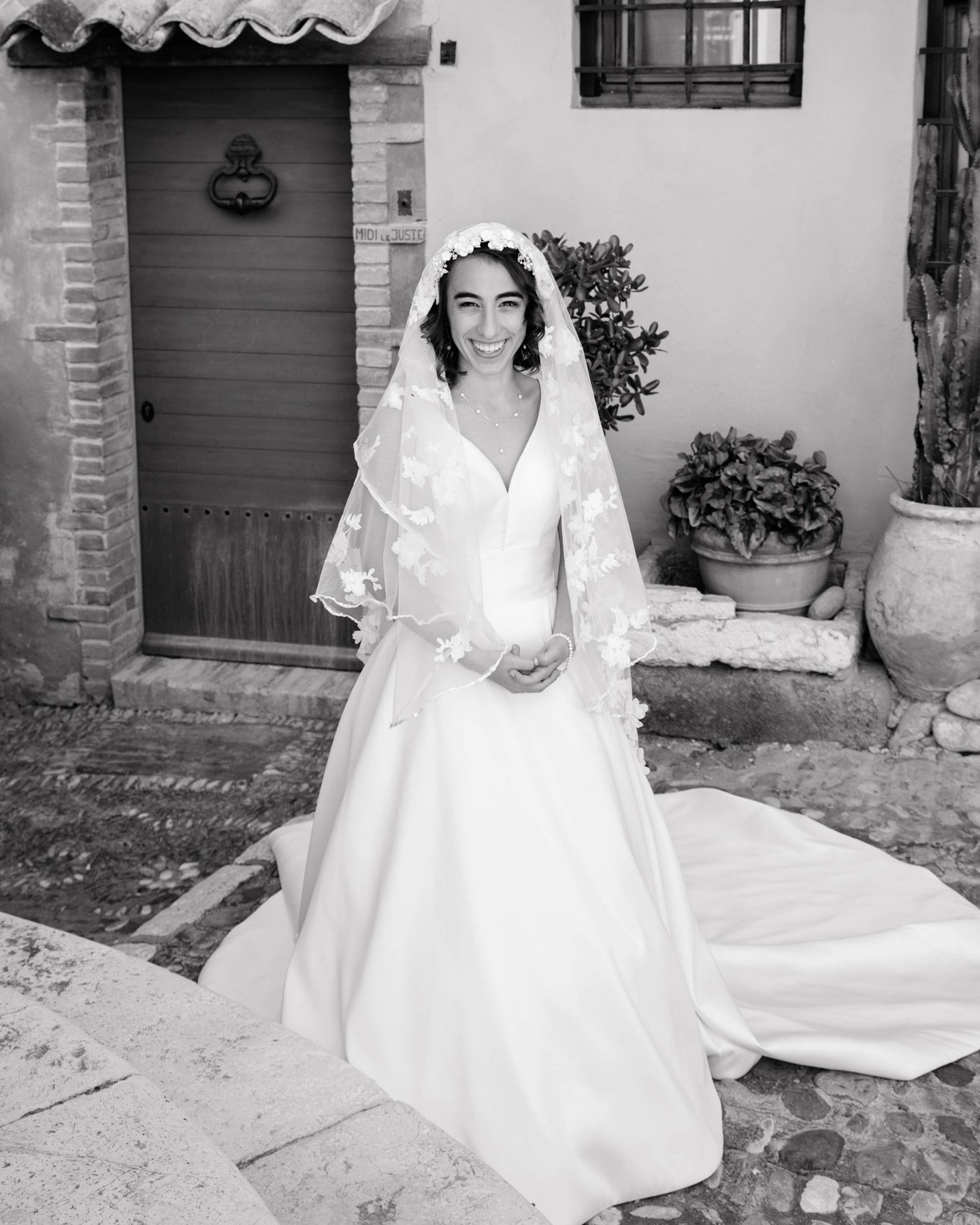 One special day on the French Riviera.
There was not a dry eye inside the church when these two beautiful people were getting married last spring. Can&rsquo;t believe it&rsquo;s been almost one whole year.

#frenchrivierawedding #southoffrancewedding