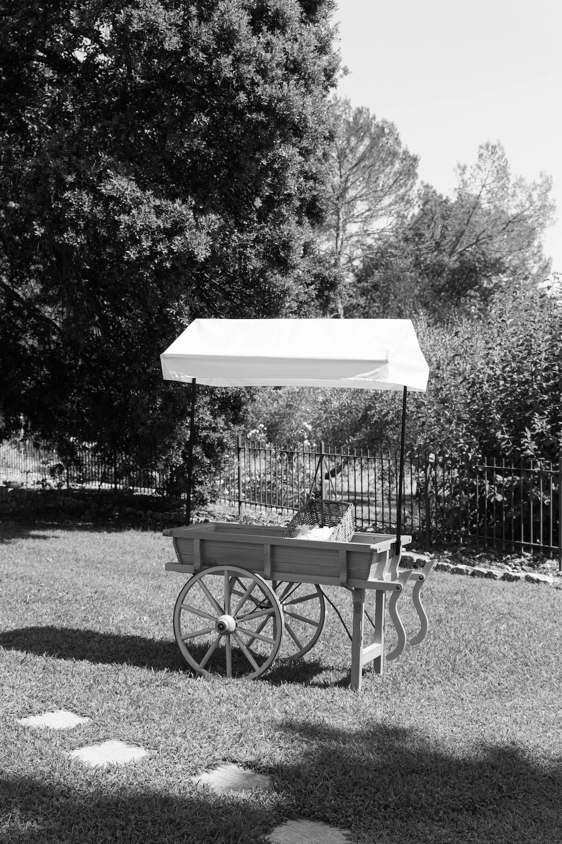 provence_chateau_les_crostes_wedding_4210.jpg