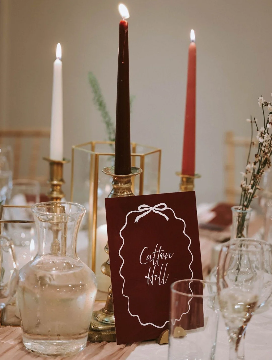 Thoughtfully styled.

Elegant details that elevate the entire reception space

@weddingswithjaynebarri @willow_and_fig_lancashire
#tabledecor #lancashirewedding #manchesterwedding