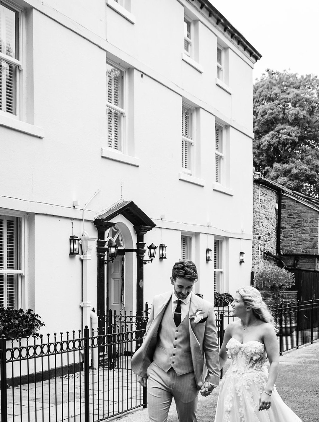 The backdrop for perfect couple moments 

@martyn.hathaway.photography