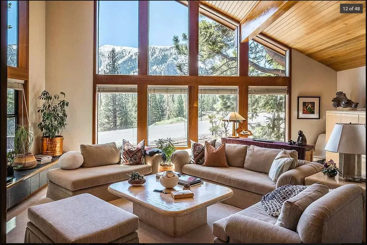 Living Room 2.JPG